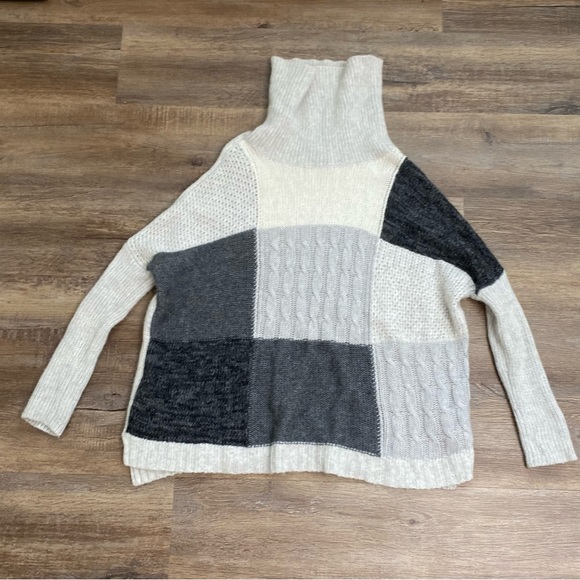 Autumn Cashmere Color blocked turtleneck Cashmere wool blend Sweater - Picture 1 of 14